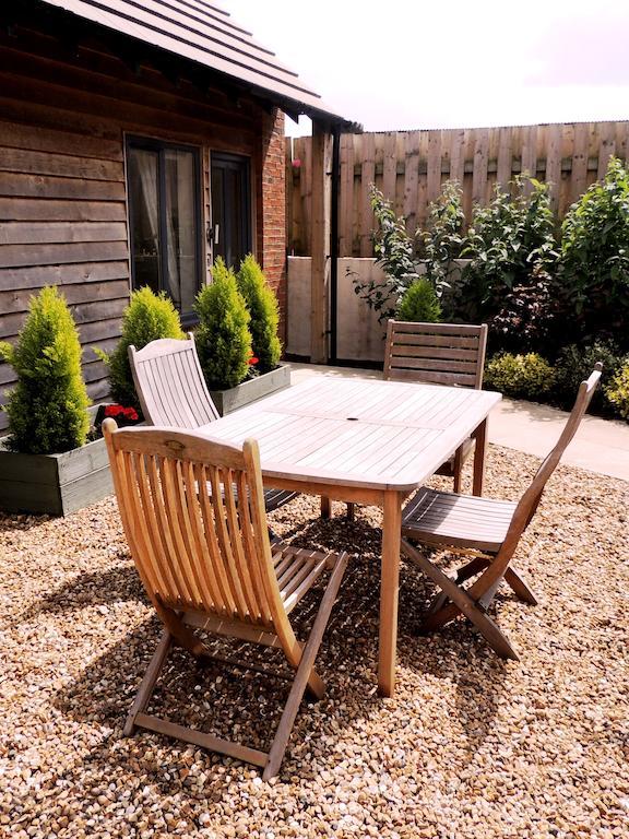 Elm Tree Farm Accommodation Milton Keynes Dış mekan fotoğraf